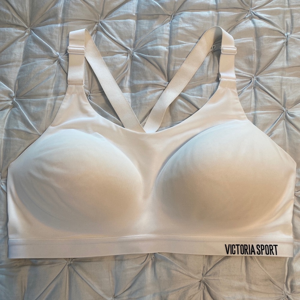 Victoria’s Secret Sport Incredible bra 38D